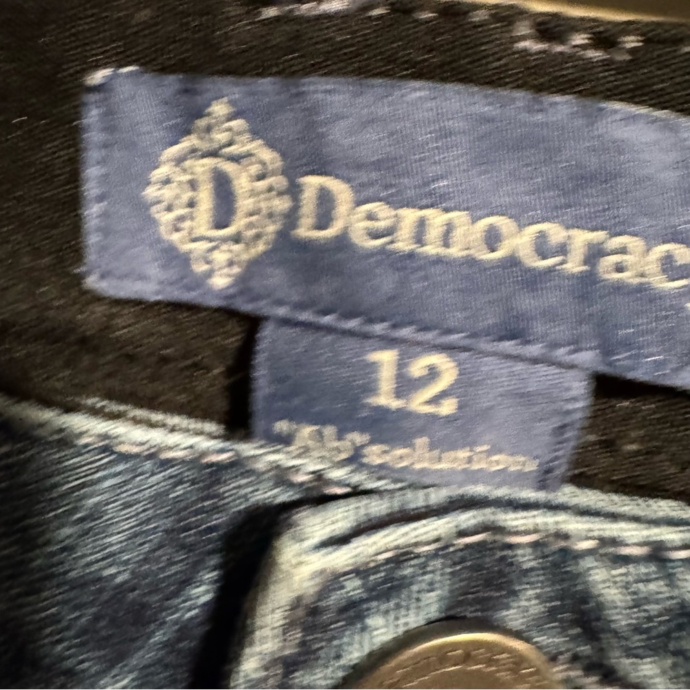 Democracy Distressed Blue Jean Shorts Size 12 - Picture 3 of 10